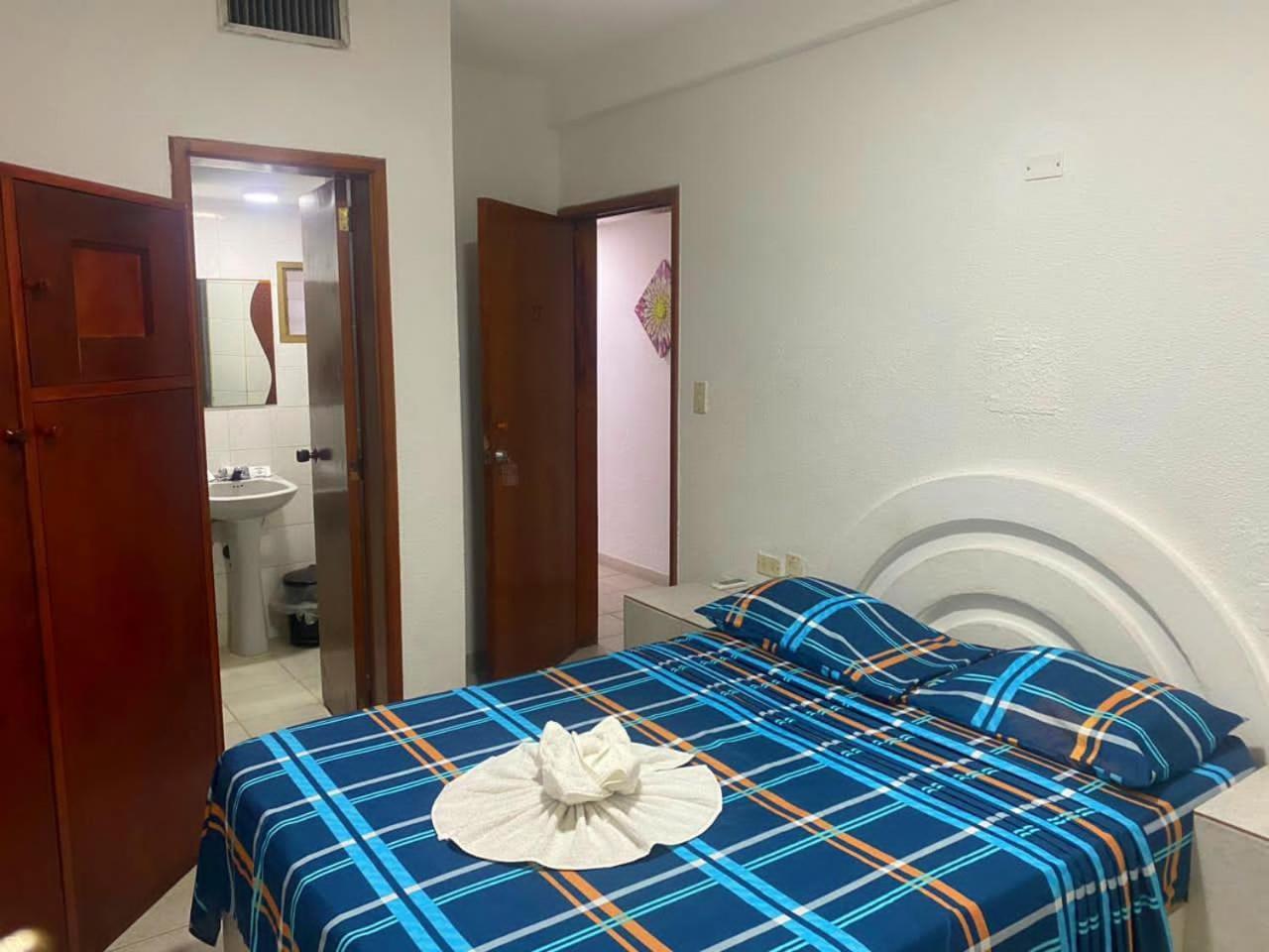 Hotel Brisas Del Mar 2022 Catia La Mar Kültér fotó
